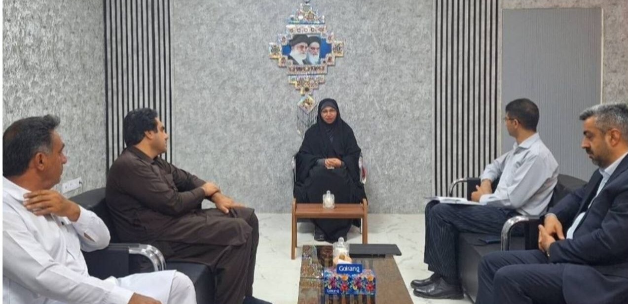 کتابخانه‌ها قلب تپنده آموزش و فرهنگ