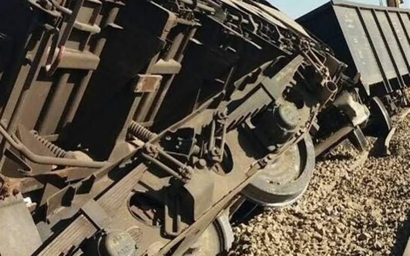 خروج چند واگن قطار باری از ریل در زاهدان